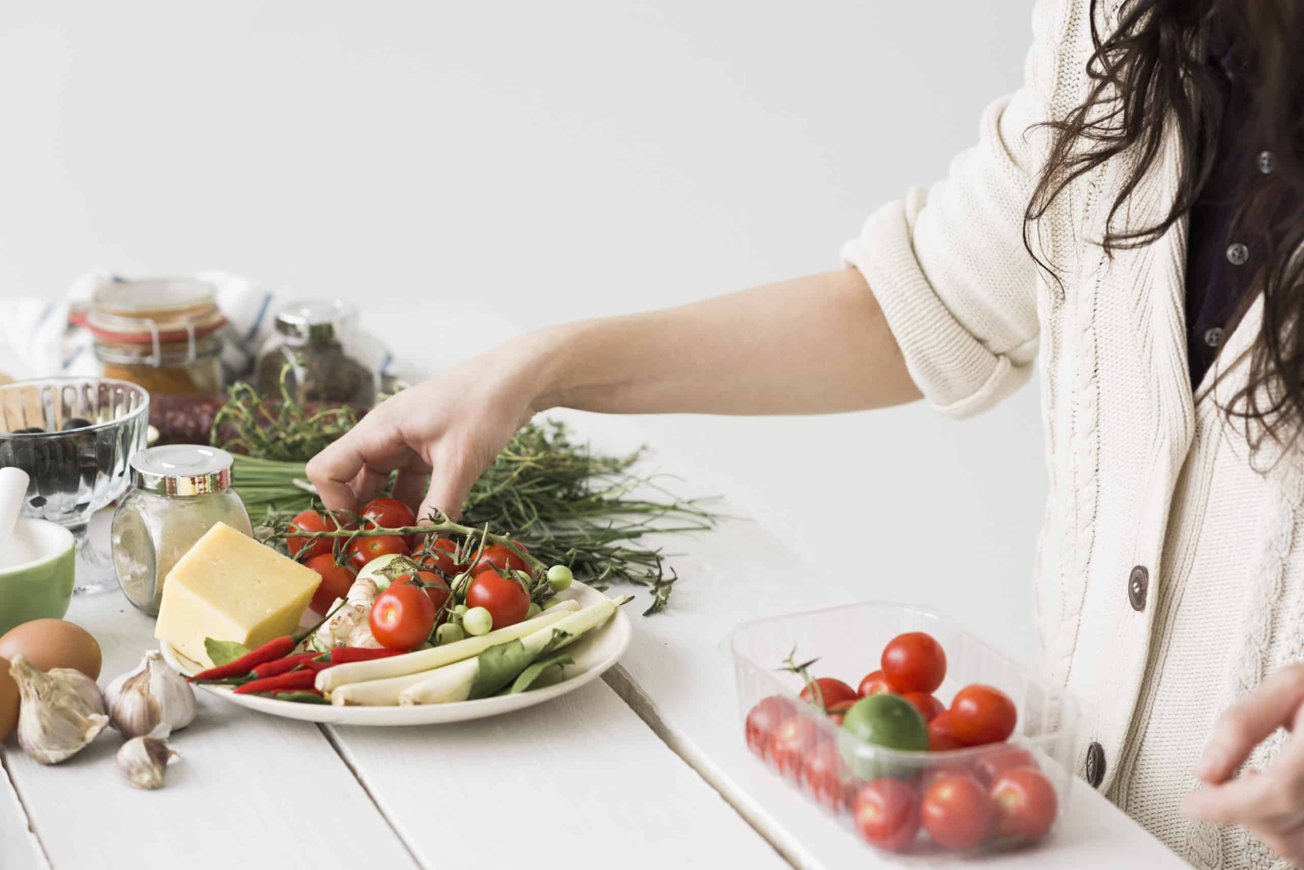 101 paleo-friendly snacks to make or buy